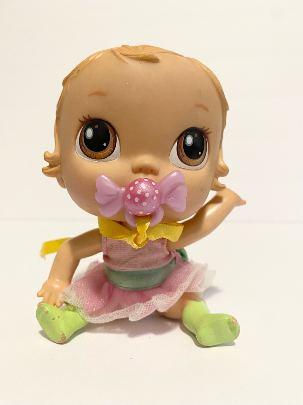 Sweet Lily Crib Life Baby Doll 6" w Outfit Soother Baby Alive Babydoll 2010 Toy